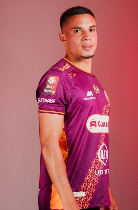 David González